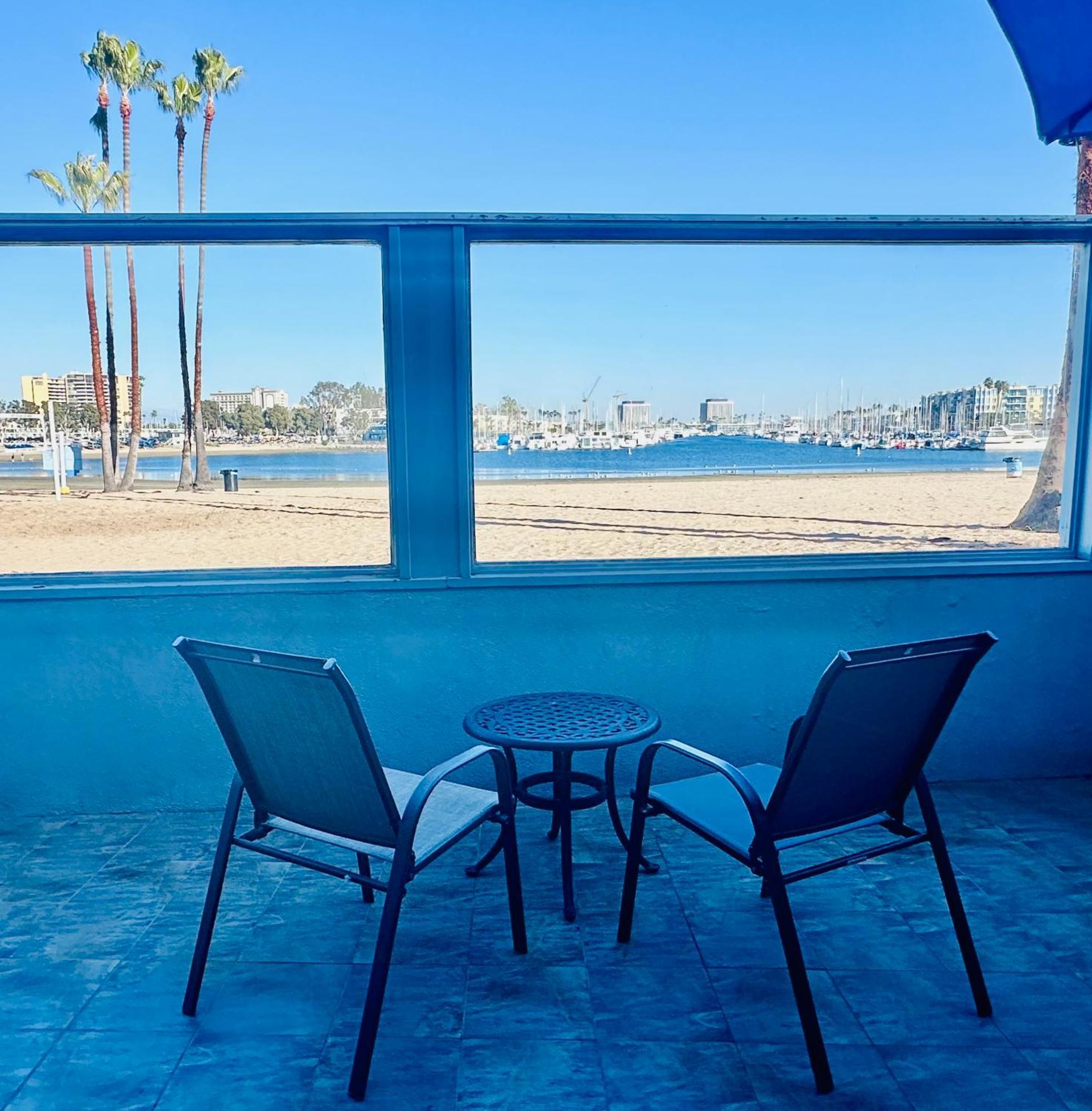 Foghorn Harbor Inn Marina del Rey Екстериор снимка