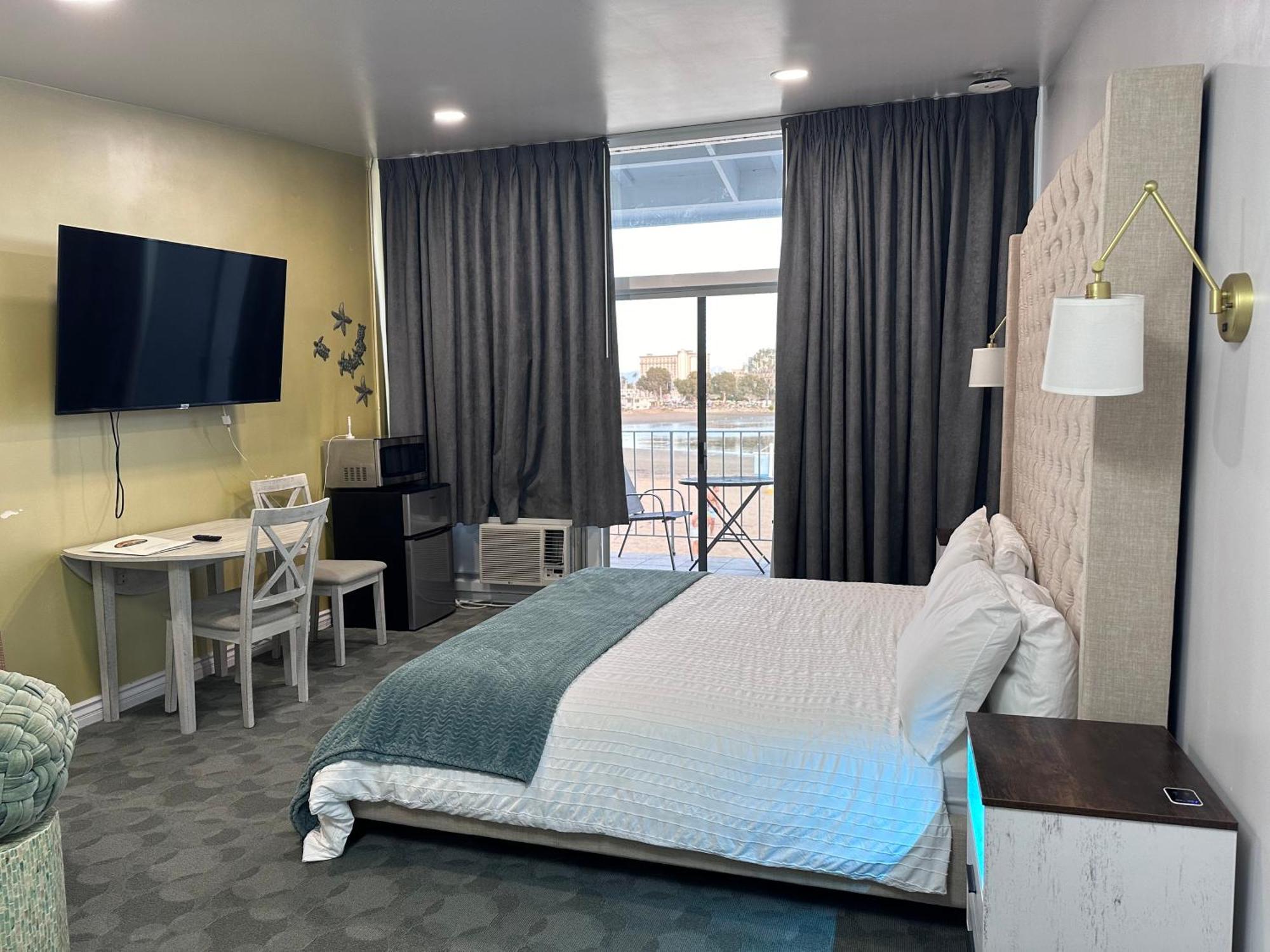 Foghorn Harbor Inn Marina del Rey Екстериор снимка