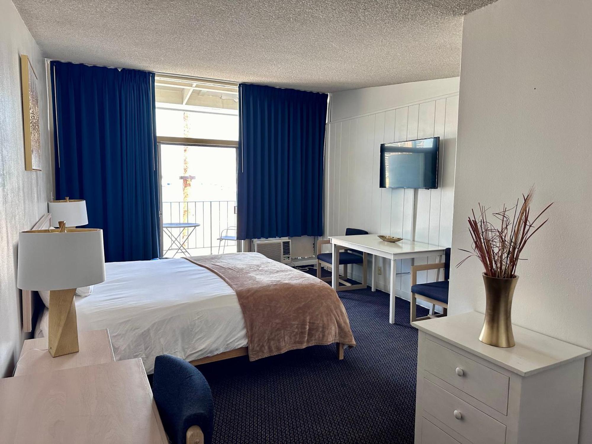 Foghorn Harbor Inn Marina del Rey Екстериор снимка