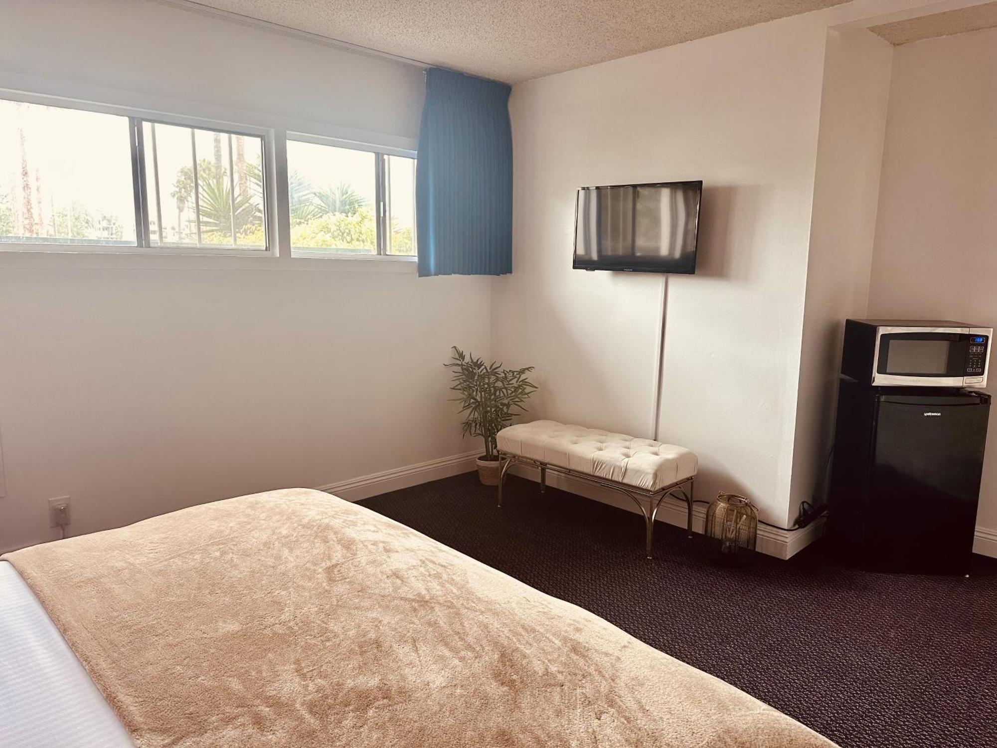 Foghorn Harbor Inn Marina del Rey Екстериор снимка